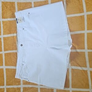 Terra & Sky Women's Plus Size 26W High Rise A-Line Denim Shorts, White New